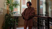 Gaya Extraordinary Nana dari Rambut hingga Outfit di Milan