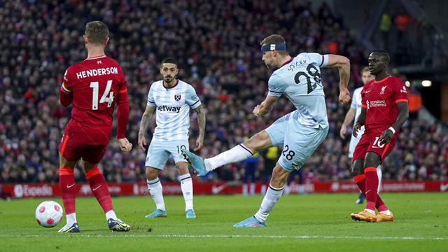 FOTO: Sadio Mane Bawa Liverpool Taklukkan West Ham United