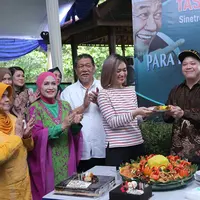 Deddy Mizwar dan Para Pencari Tuhan Jilid 12