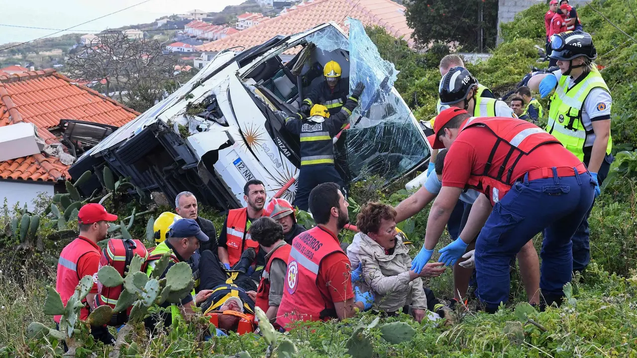 Kecelakaan bus pariwisata di Portugal, 28 orang tewas (AFP/Rui SIlva)
