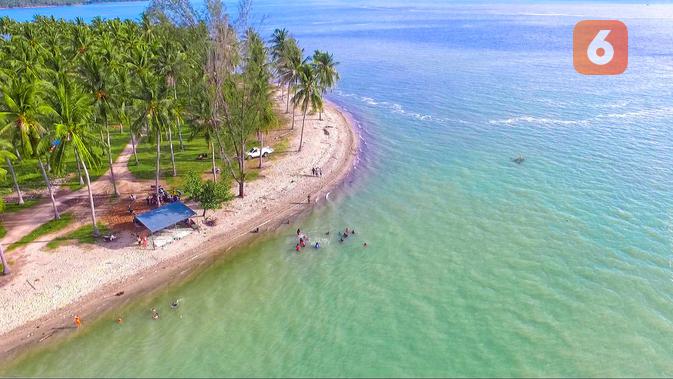 Pagi di Pantai Taula'a, Destinasi Wisata Indah yang Nyaris Terlupakan Akibat Pandemi. foto: Uyan (Arfandi ibrahim/Liputan6.com)