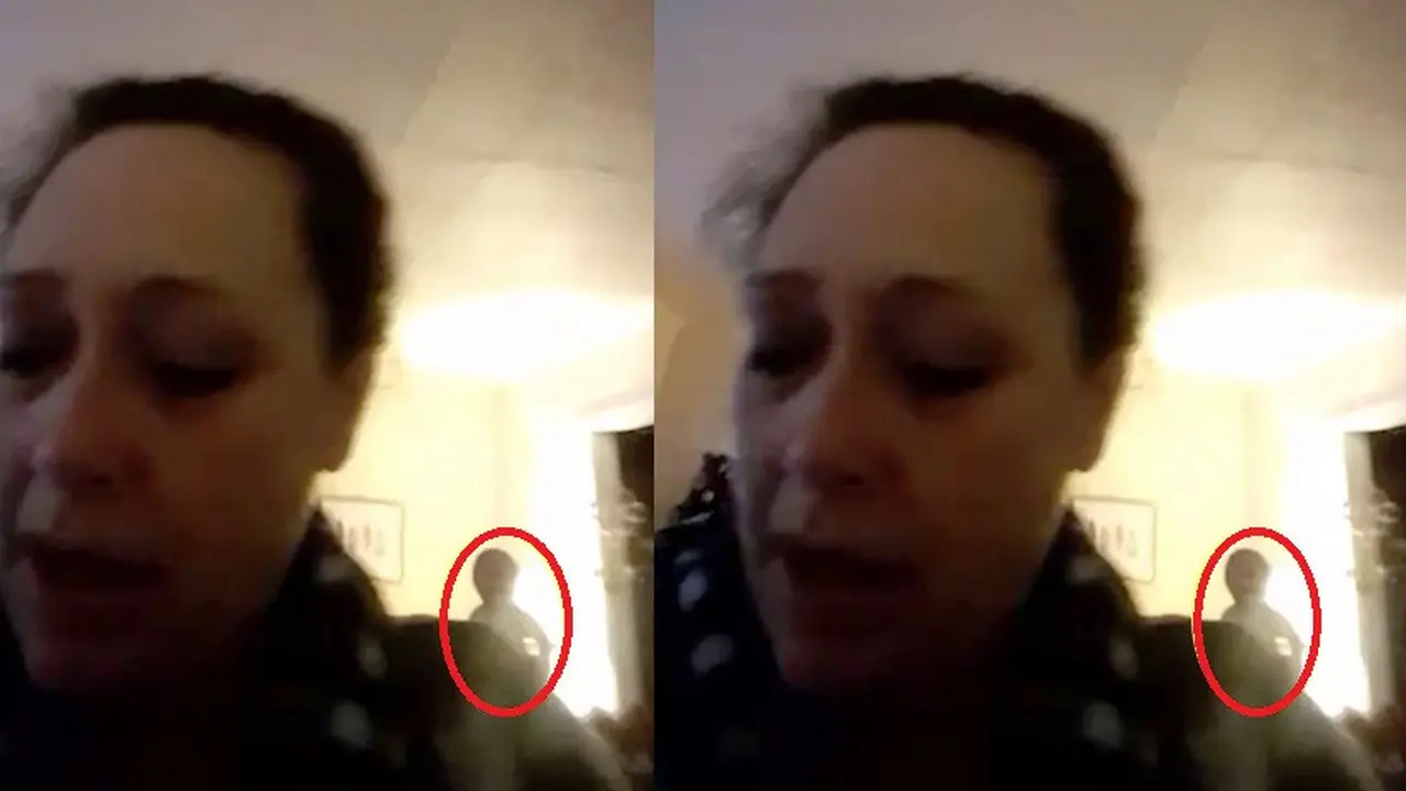 penampakan mirip alien terekam kamera (foto: Lori Simmons)