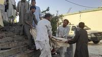 Sebuah ledakan kuat di sebuah masjid yang sering dikunjungi oleh minoritas agama Muslim di Afghanistan utara pada hari Jumat telah menyebabkan beberapa korban (AP PHOTO)