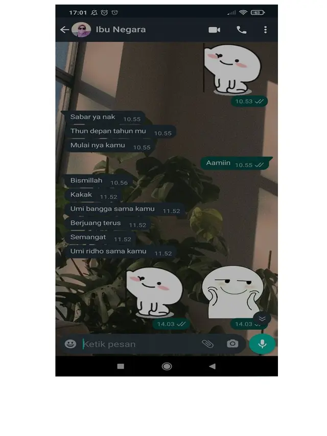 8 Chat Orang Tua Beri Semangat ke Anak Ini Bikin Haru