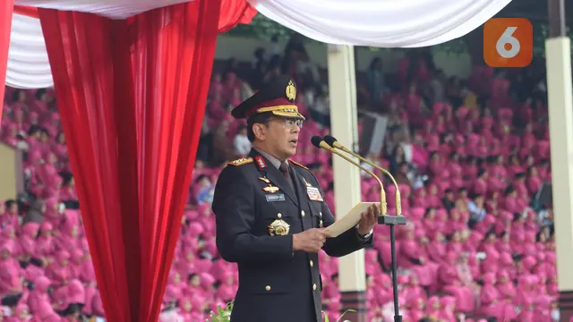 Wakapolri Komjen Ahmad Dofiri saat memimpin Pelantikan Perwira di Setukpa Polri Kota Sukabumi (Liputan6.com/Fira Syahrin).