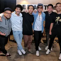 Grup band Nidji akan menggelar konser tunggalnya di usia 15 tahun di Balai Sarbini, Jakarta Selatan. Pada konser tunggal pertamanya, grup yang beranggotakan enam orang itu menjanjikan penampilan spesial. (Adrian Putra/Bintang.com)