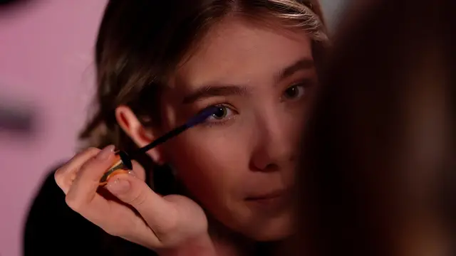 Gunakan Produk Anti Luntur