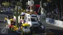 Sebuah mobil hias berbentuk Patung Liberty ikut berparisipasi di Rose Parade, Pasadena, California (1/1/2016). Acara Rose Parade menjadi acara yang dinantikan penduduk Pasadena setiap awal tahun (REUTERS / David McNew)