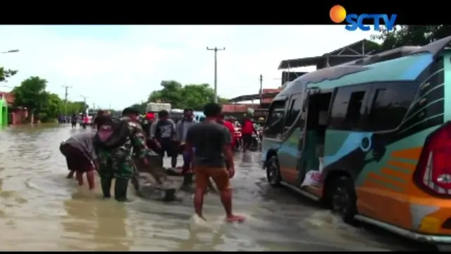 Pihak pemerintah Desa Wanakaya, Cirebon, juga melakukan penutupan jalur untuk menghindari adanya gelombang dari kendaraan yang menerjang pemukiman warga.