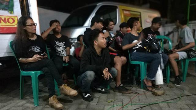 Bosan Hidup di Jalanan, Delapan Anak Punk Kediri Jalankan Bisnis Waralaba