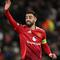 Gelandang Manchester United asal Portugal #08, Bruno Fernandes, memberi isyarat selama pertandingan Fase&nbsp;Europa League&nbsp;UEFA antara Manchester United dan Bodoe/Glimt di stadion Old Trafford di Manchester, Inggris barat laut, Jumat dini hari WIB (29/11/2024). (Oli SCARFF/AFP)