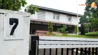 Ada Wanita Cantik di Rumah Dinas Akil Mochtar