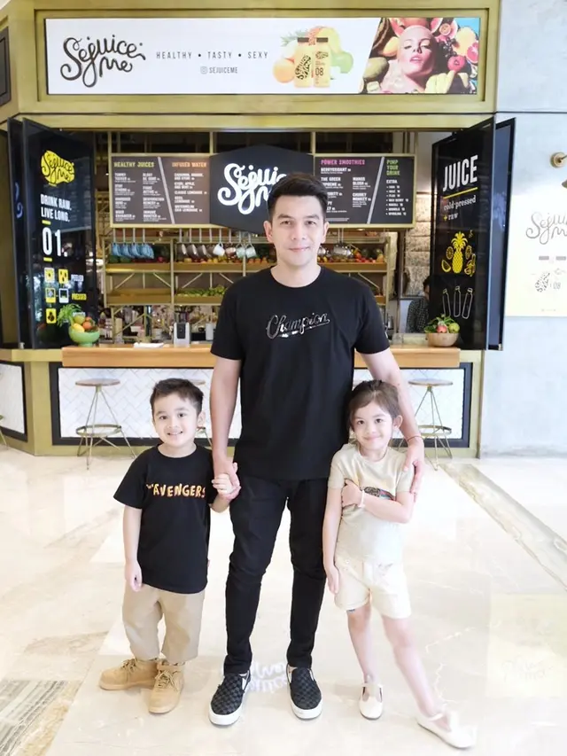 Selain Syahnaz Sadiqah, Ini 5 Selebriti  yang Dikaruniai Anak Kembar Sepasang