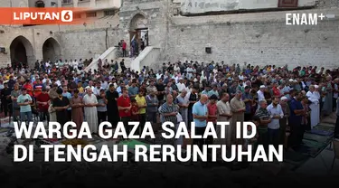 Potret Warga Palestina Laksanakan Salat Idul Adha di Antara Reruntuhan Bangunan