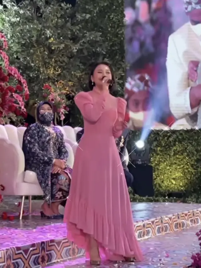 Gaya Fashion Tamu Lesti dan Billar di Tasyakuran Pernikahan