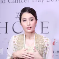 Wanita kelahiran Jakarta, saat ditemui Bintang.com di Taman Ismail Marzuki (TIM), Jakarta Pusat, Kamis (4/2/2016) mengatakan, demi kebugaran tubuhnya ia rajin melakukan fitness, treatmill hingga bersepeda dan berenang. (Andy Masela/Bintang.com)