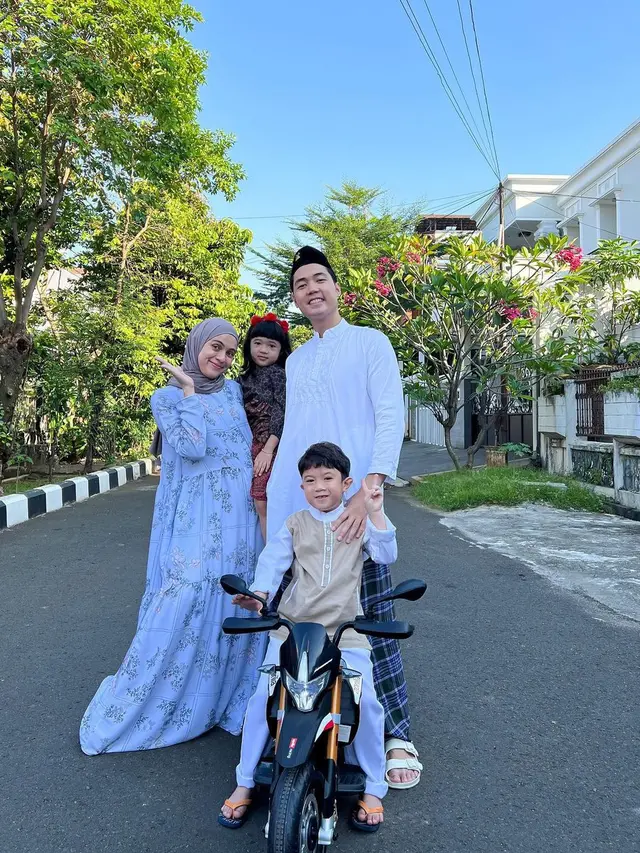10 Potret Perjalanan Cinta Nycta Gina dan Rizky Kinos, Diizinkan Poligami