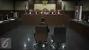 Abdul Khoir didakwa melakukan suap kepada 4 anggota DPR dan 1 pejabat Kementerian PUPR dengan total sekitar Rp38,51 miliar agar mendapatkan program dari dana aspirasi di Maluku dan Maluku Utara. Jakarta, Senin (4/4). (Liputan6.com/Faizal Fanani)