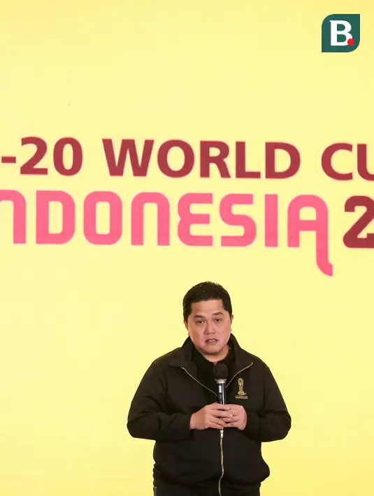 <p>Ketua Umum PSSI, Erick Thohir memberikan sambutan&nbsp;saat launching merchandise resmi Piala Dunia U-20 2023 di Atrium Mall FX Sudirman, Senayan, Jakarta, Rabu (08/03/2023). (Bola.com/Bagaskara Lazuardi)</p>