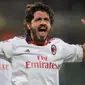 6. Gennaro Gattuso - Musim sebelumnya sempat lama menepi karena cedera membuatnya tampil gila di tahun 2010/2011. Dengan gaya khas ngototnya menjadi lini tengah kian aman. (AFP/Alberto Lingria)