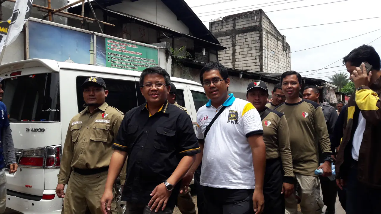 Presiden PKS Sohibul Iman tinjau banjir Jakarta