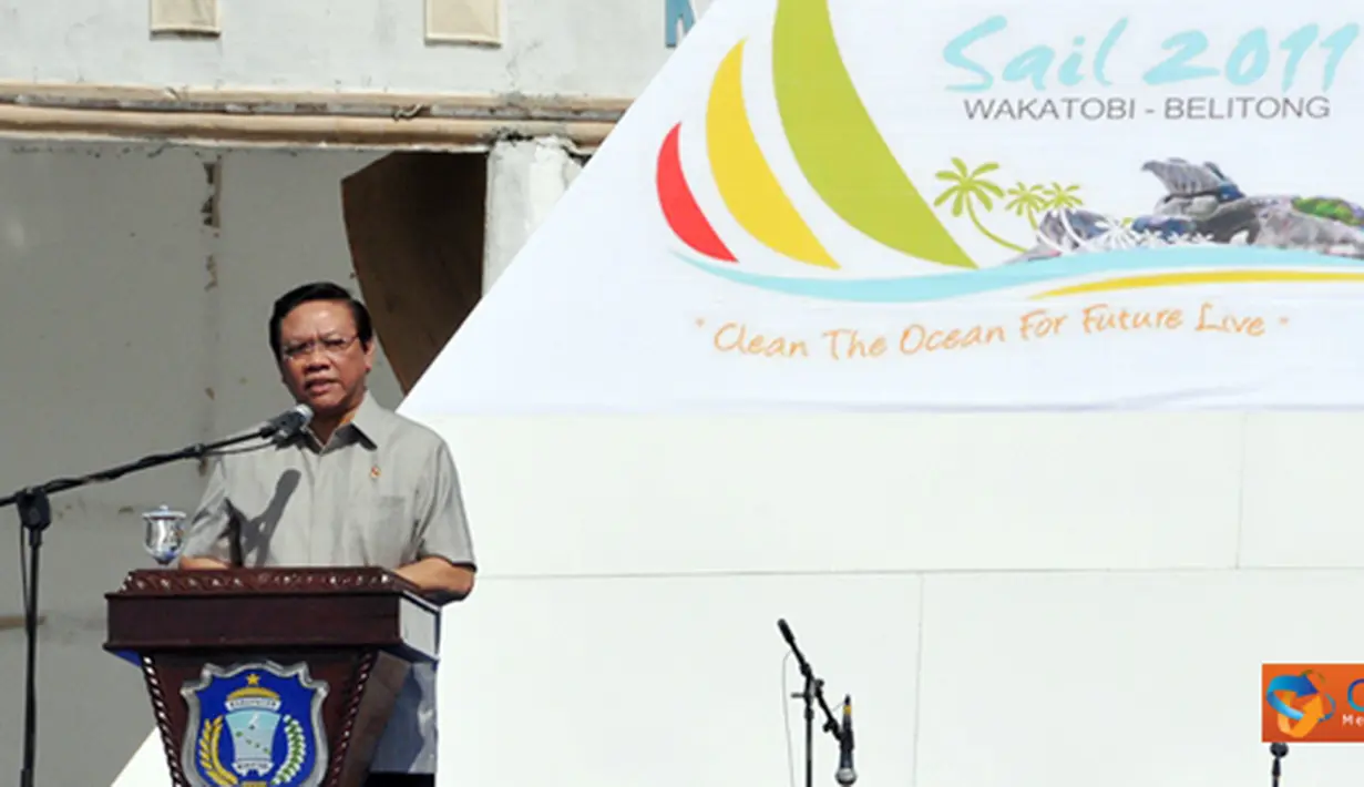 Citizen6, Sulawesi Tenggara: Menko Kesra, Agung Laksono menyampaikan amanat pada lauching Sail Wakatobi-Belitong di di Wang-Wangi, Kabupaten Wakatobi, Provinsi Sulawesi Tenggara. (Pengirim: Efrimal Bahri)