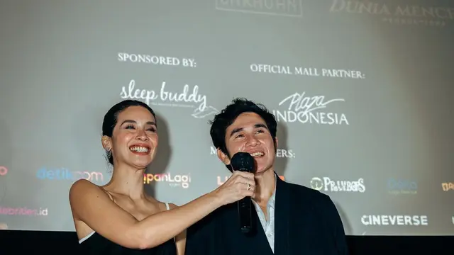 Vino G Bastian dan Marsha Timothy  Hadiri Gala Premiere