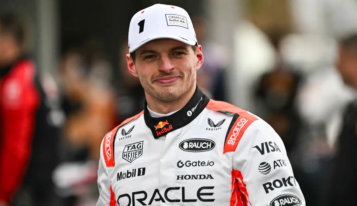 Namun Max Verstappen menunjukkan perbaikan performa yang signifikan di sesi kualifikasi 3 (Q3). (Philip FONG/AFP)