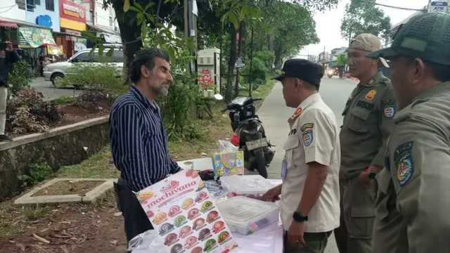 WNA Pencari Suaka Sempat Kedapatan Berjualan Dan Arogan di Depok