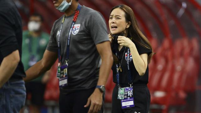 Foto: Potret Madam Pang, Manajer Cantik Nan Tajir Timnas Thailand di Piala AFF 2020