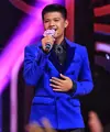 Meski sempat tersisih dari persaingan D'Academy 4, kontestan asal Bandung, Teguh berhasil menunjukkan kemampuan terbaiknya saat tampil menuju top 4. (Adrian Putra/Bintang.com)