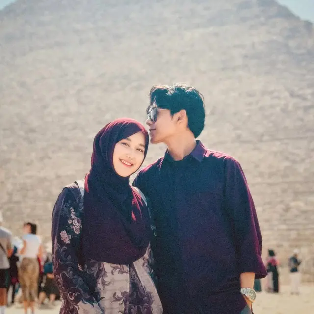 6 Potret Gus Zizan dan Kamila Asy Syifa Usai 2 Bulan Menikah, Makin Romantis