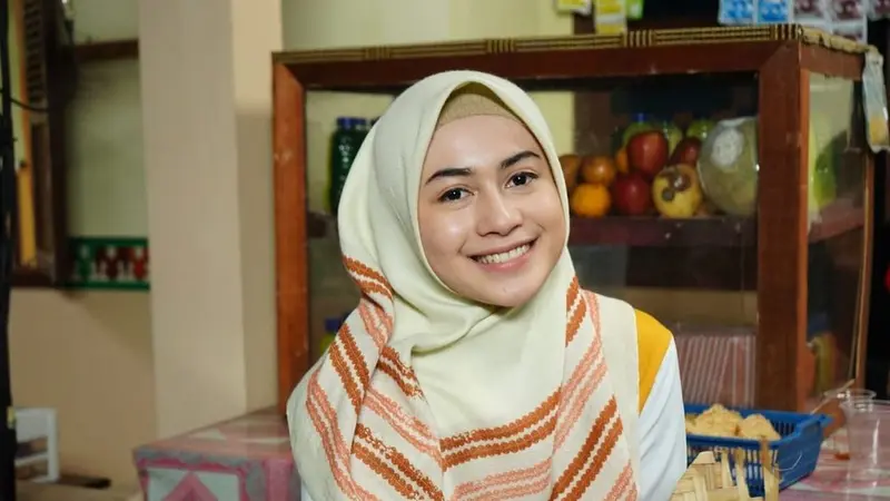 Bikin Pangling, Ini 7 Gaya Sintya Marisca Saat Tampil Berhijab