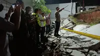 Tembok Roboh Timpa 4 Mobil di Bintaro Tangsel