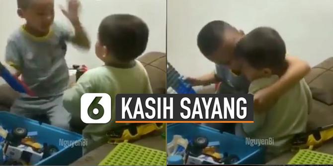 VIDEO: Bukti Kasih Sayang Seorang Kakak Kepada Adik, Mengharukan