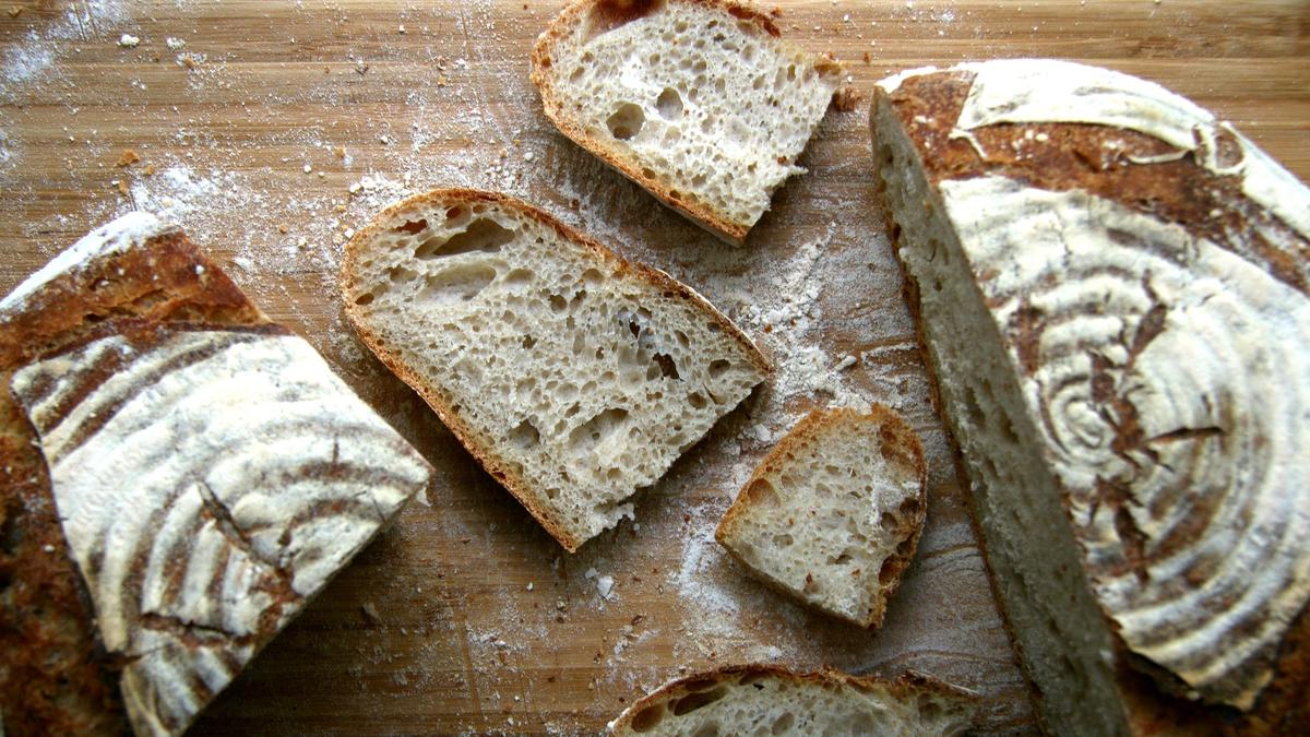 Roti Sourdough atau Roti Iris Putih, Mana yang Lebih Baik Dikonsumsi?