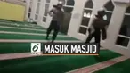 Viral video sejumlah Polisi melakukan pengejaran terhadap sejumlah orang yang diduga mahasiswa ke dalam sebuah masjid. Aksi pengejaran ini pun dibenarkan oleh Polda Sulawesi Selatan.