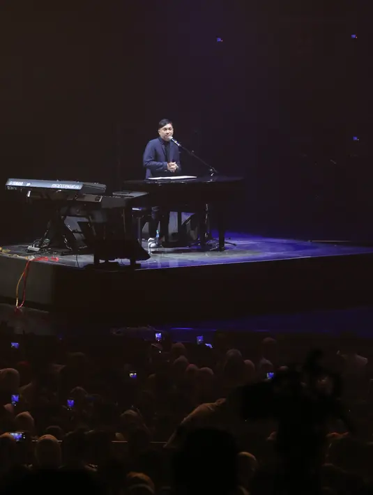 Konser Yovie Widianto