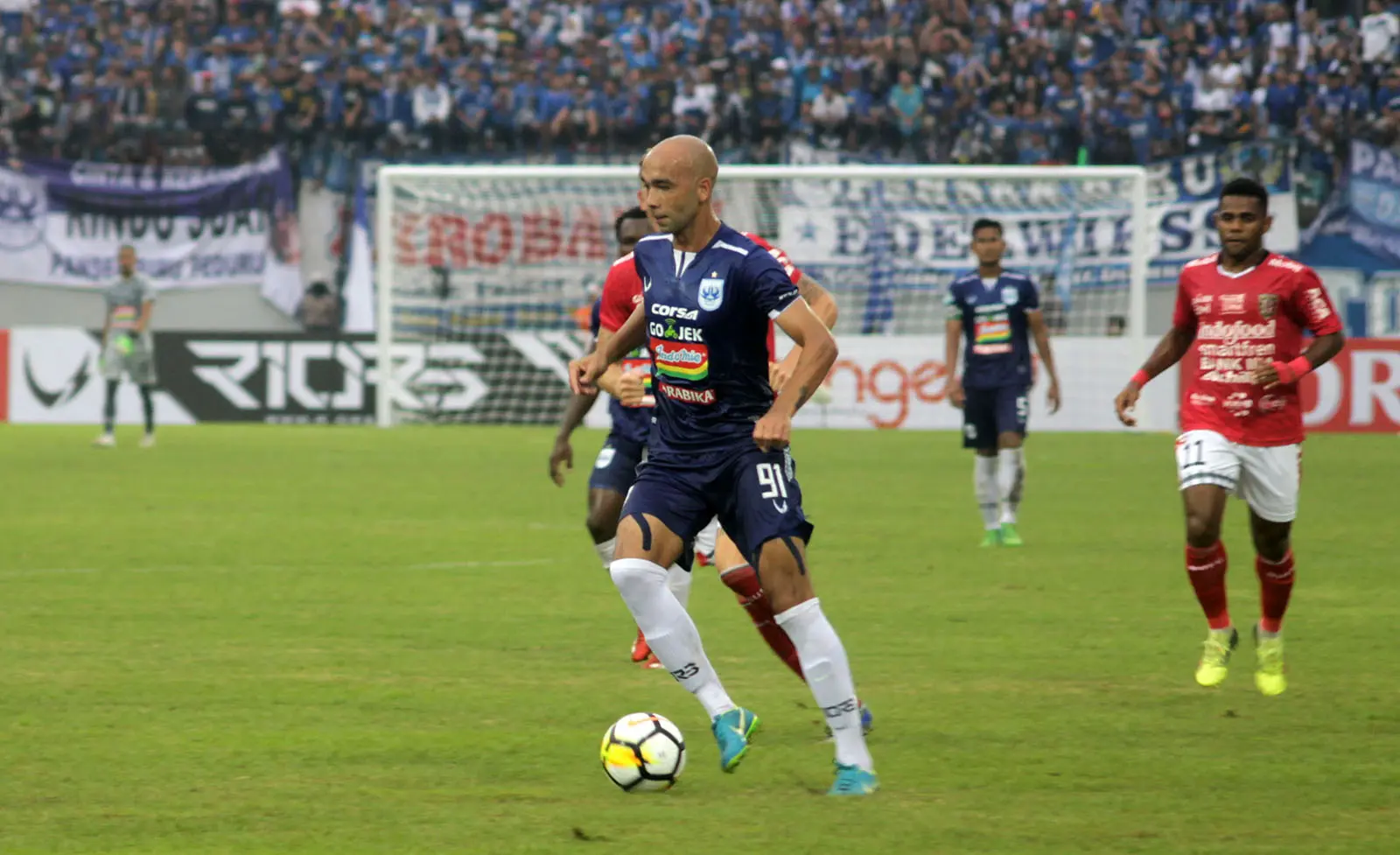 Striker PSIS, Bruno Silva. (Bola.com/Ronald Seger Prabowo)