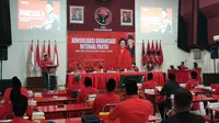 Konsolidasi organisasi internal partai DPD PDIP Jatim (Foto: Liputan6.com/Dian Kurniawan)