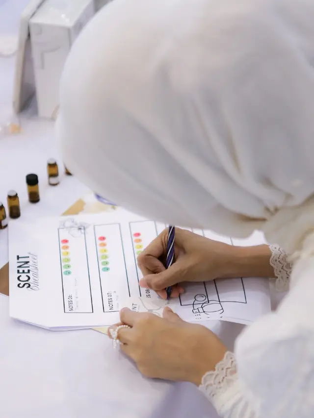 Fimelahood Berkesempatan Mencoba Langsung Aroma Parfum Terbaru HINT . [Daniel Kampua/Fimela]