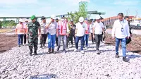 Menteri Perhubungan (Menhub) Budi Karya Sumadi melakukan pertemuan dengan para pemilik Terminal Khusus di Banjarmasin, Sabtu (19/8/2023). (Dok Kemenhub)