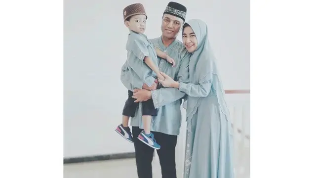 7 Gaya Uut Permatasari Saat Pakai Hijab, Memesona