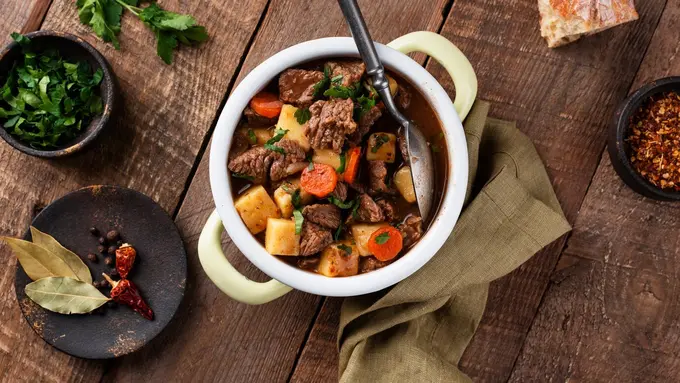 Ilustrasi hidangan daging lezat/freepik.com/jcomp