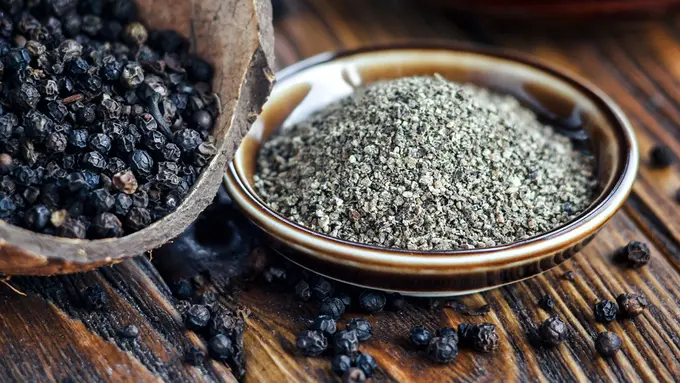 ilustrasi lada hitam untuk diet/pexels