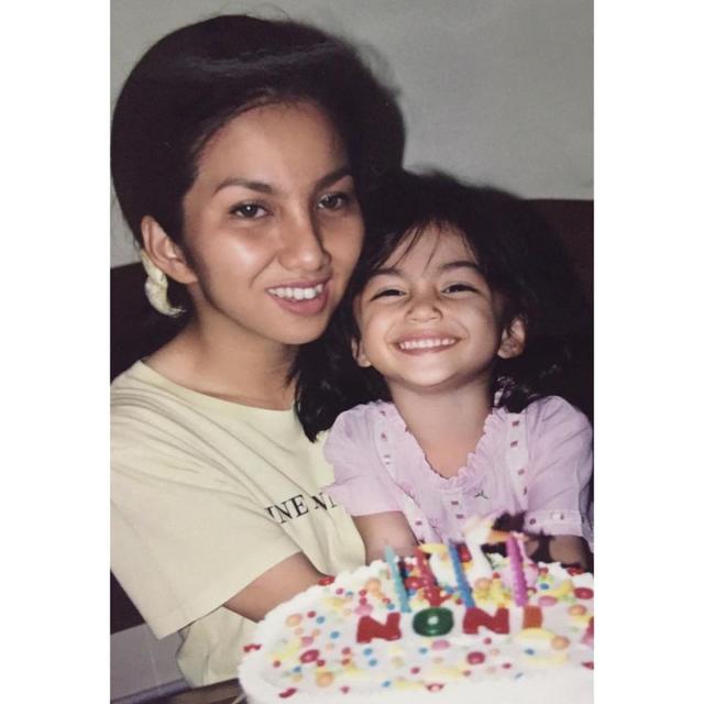 Potret Jadul Seleb Tanah Air Dengan Ibunya