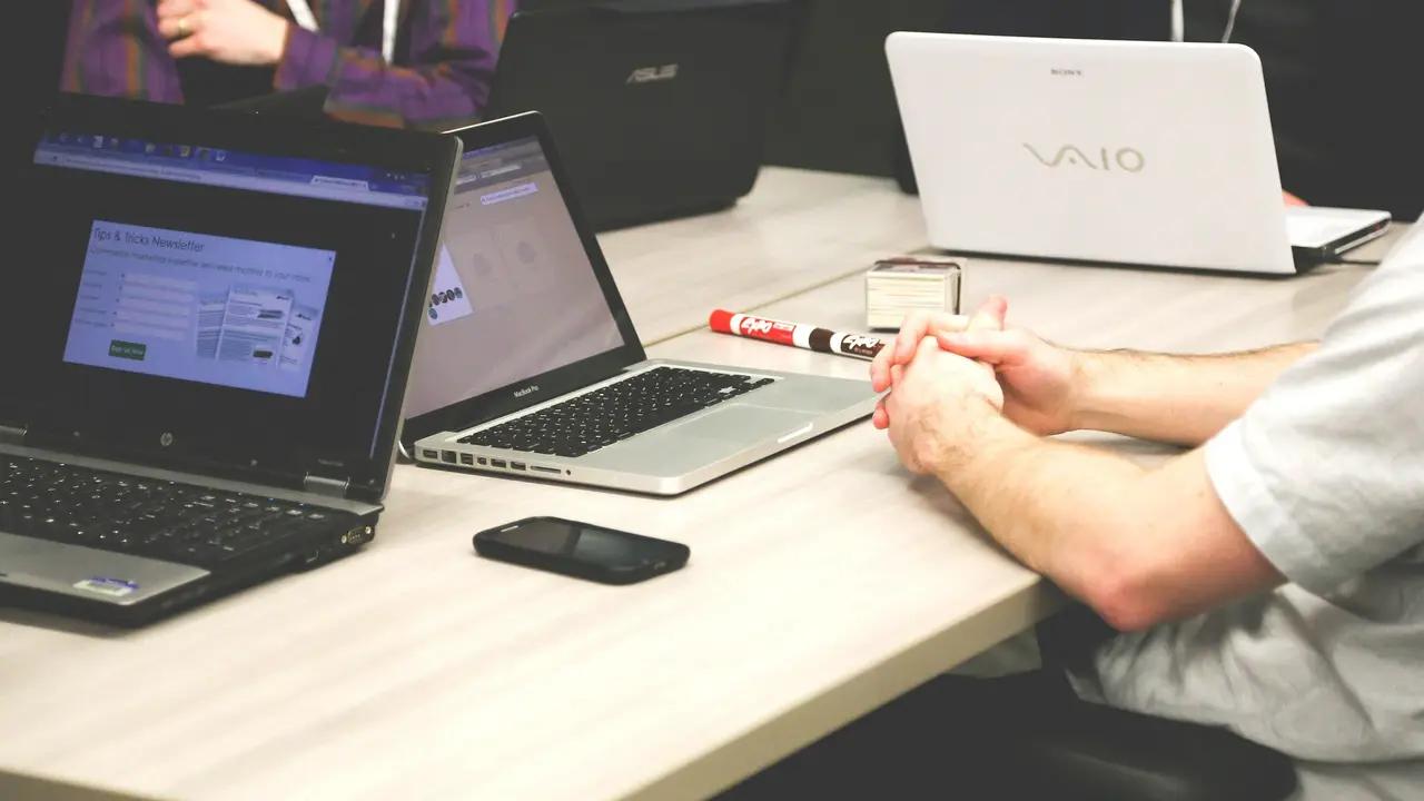 Perbedaan Laptop, Notebook, dan Netbook