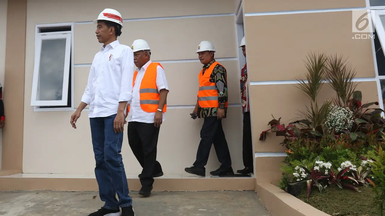 Presiden Jokowi Bangun Rumah Untuk Pencukur Rambut di Garut