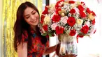 Selain dekat di atas panggung, Jessicca juga dekat di luar pekerjaan. Sesekali foto kebersamaan mereka tersebar di media sosial.