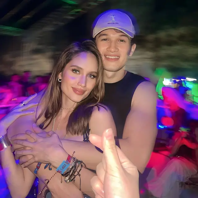 Potret Cinta Laura Pamer Kemesraan di Hari Ulang Tahun Arya Vasco (instagram/claurakiehl)